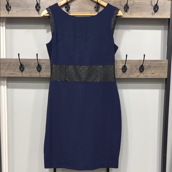 NWOT!! Elegant Navy Blue Sleeveless Dress - Picture 1 of 11